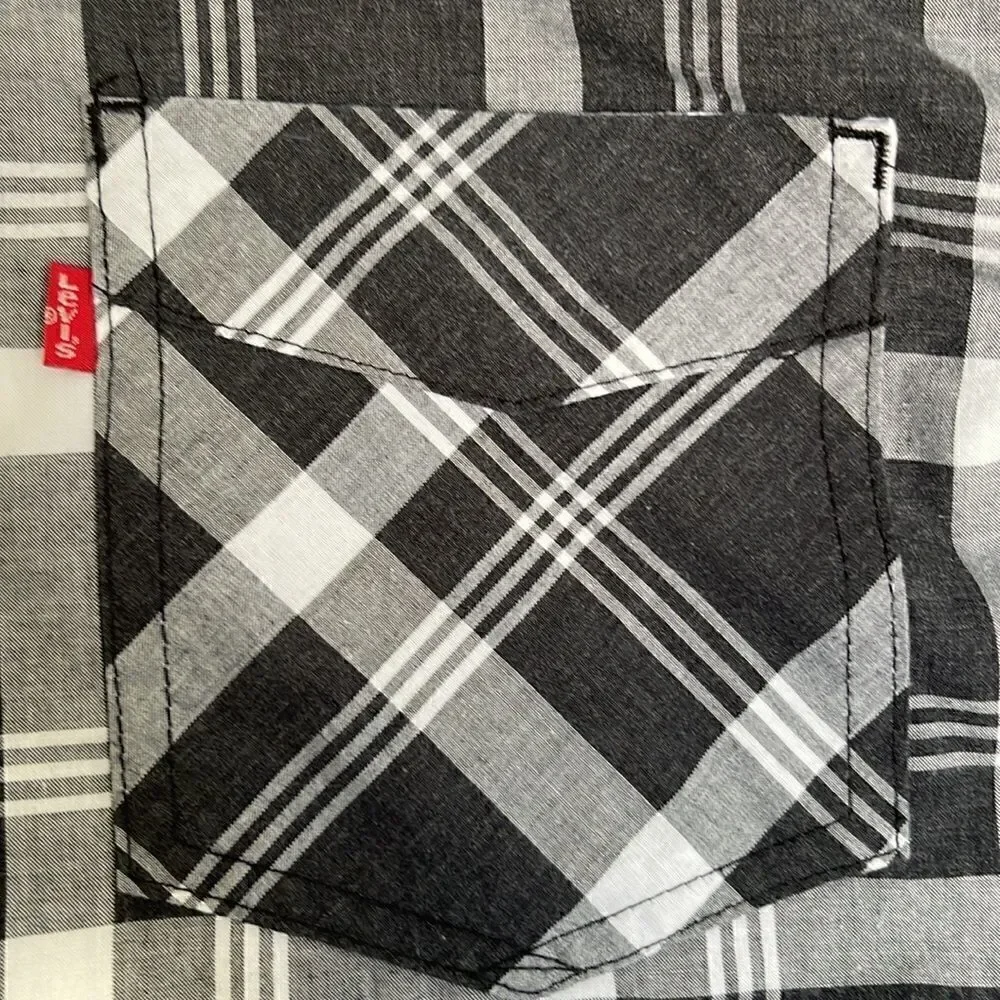 Levi’s classic button up plaid shirt.  Size Large.